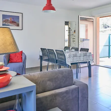 Robinson By Interhome Saint-Raphaël