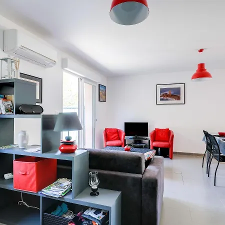 Robinson By Interhome Saint-Raphaël