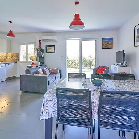 Robinson By Interhome Dom wakacyjny Saint-Raphaël